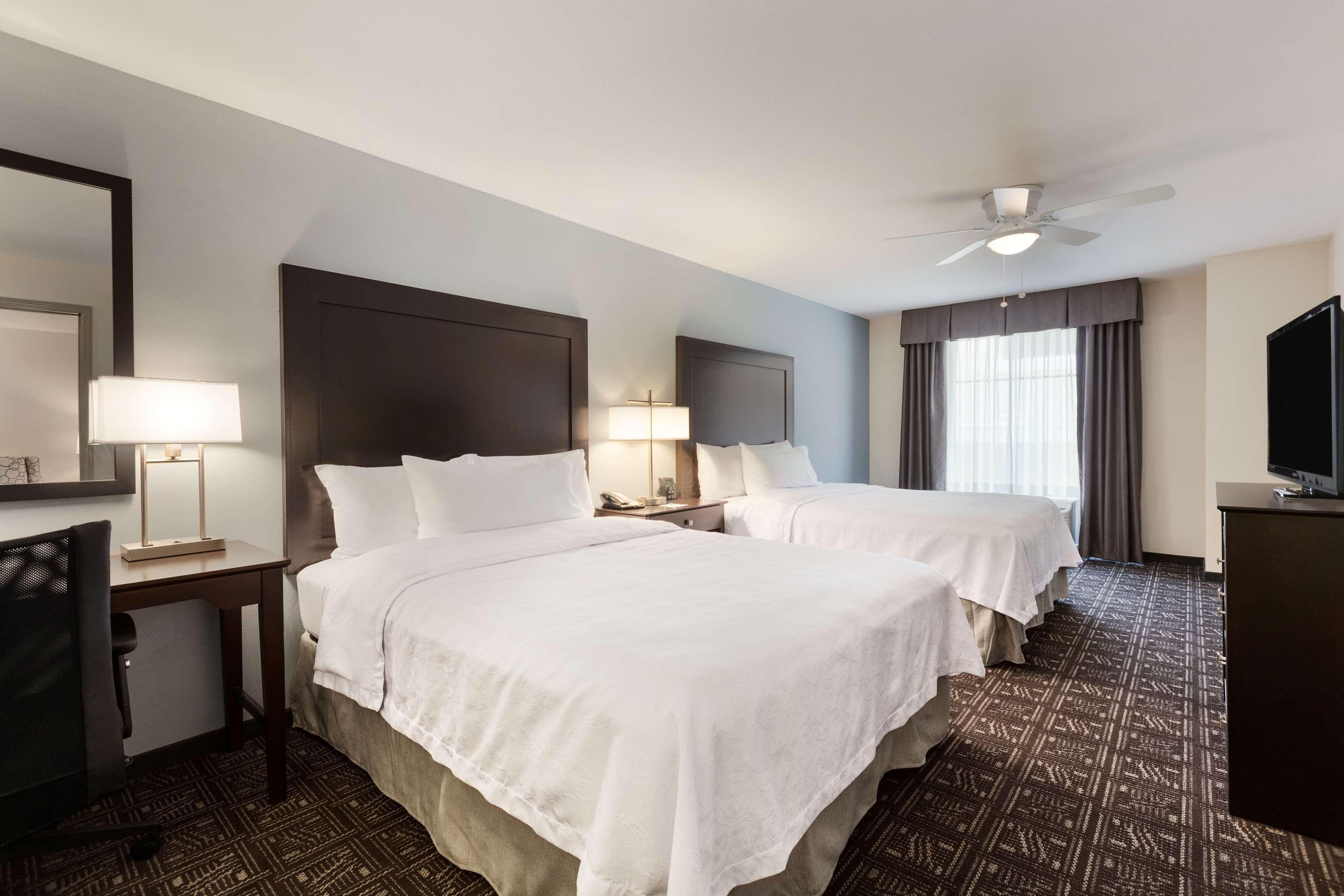โฮมวูด สวีท บาย ฮิลตัน ฮันท์วิลล์ ดาวน์ทาวน์ Hotel ฮันต์สวิลล์ ภายนอก รูปภาพ